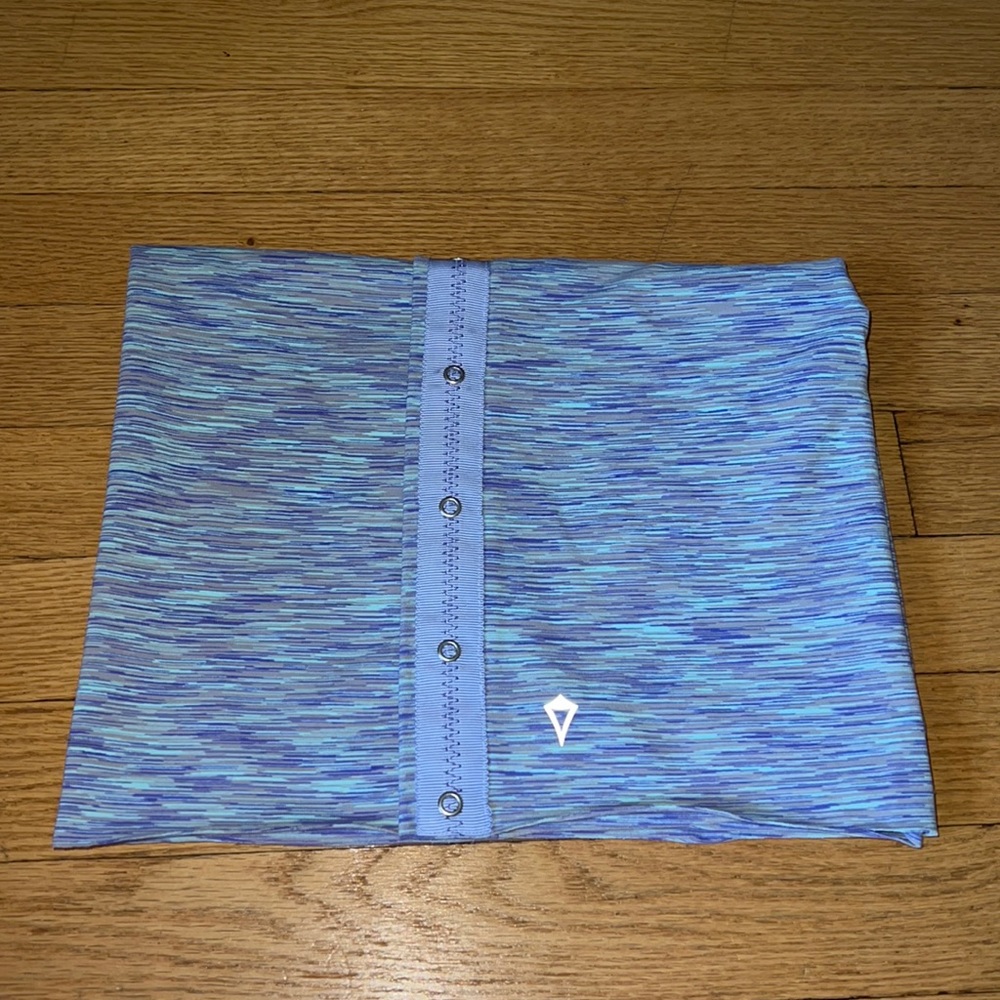 Ivivva scarf